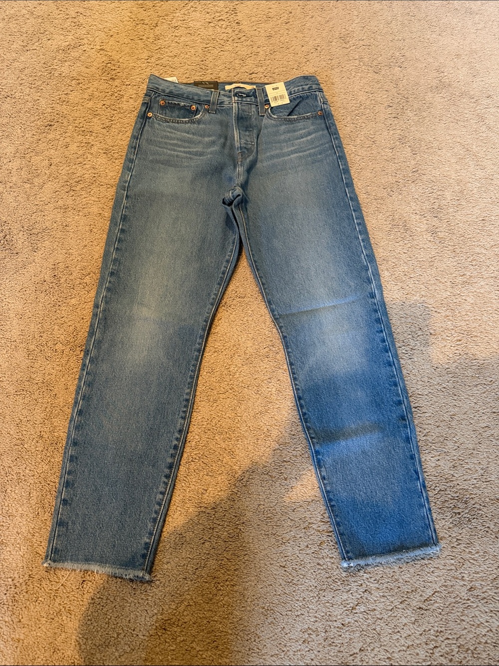 Women’s Levi’s “Wedgie” Fit Jeans Size 28 NWT